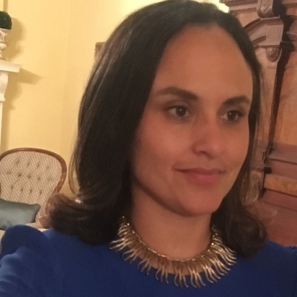 Meet your Posher, Anna - Picture 3 of 3